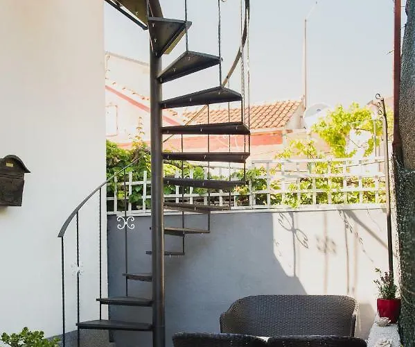 Ella * Rogoznica (Sibenik-Knin)